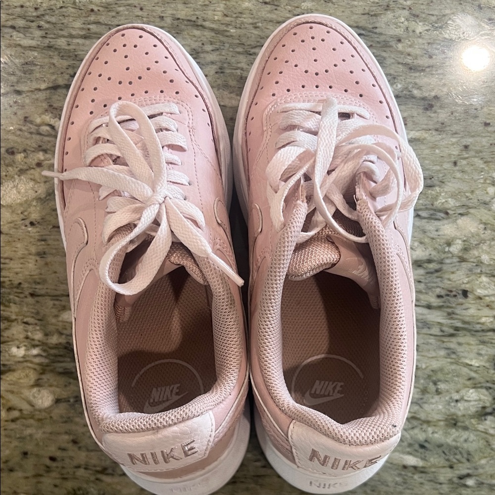 Nike Women's Air Force 1 Low Plt.Af.Orm 'Pink Oxford' size 8 - Picture 6 of 8